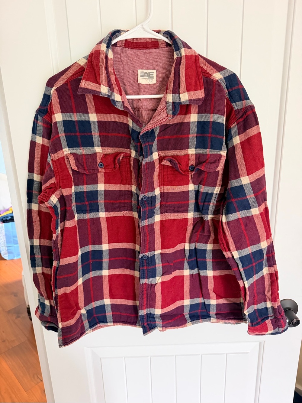 American Eagle Outfitters Red Navy Cream Plaid Button-Down Shirt
